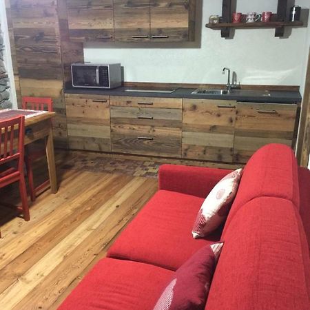 La Tzambretta Apartment Aosta Luaran gambar