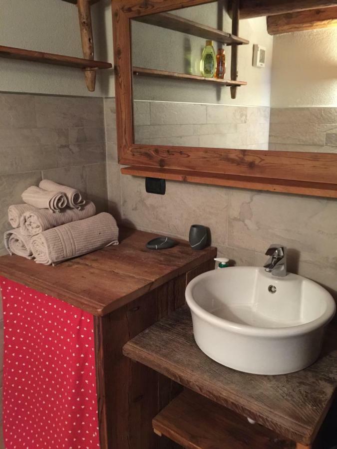 La Tzambretta Apartment Aosta Luaran gambar